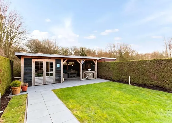 Vakantiehuis Met Luxe Tuin Dichtbij Het Strand